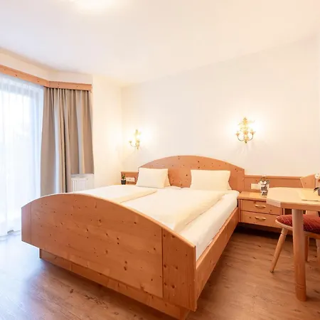 Michaela דירה ניוסטיפט אים סטובאיטל