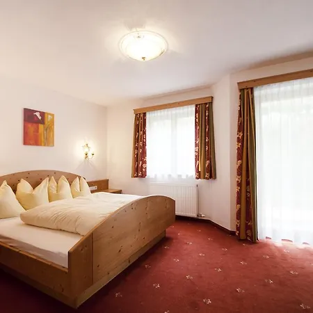 Michaela نيوستيف ام ستوبيتا